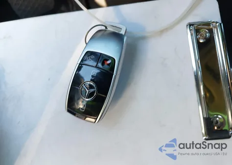 2022 Mercedes-Benz E 350 from USA, damaged, VIN W1KZF8DB6NB077358